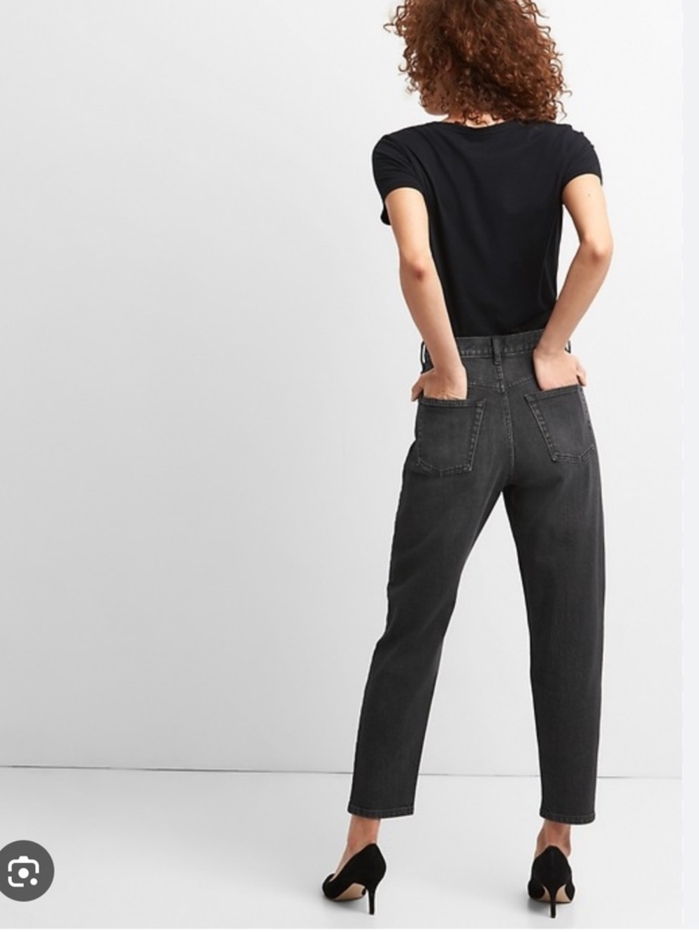 Gap High Rise Mom Jean in Black Wash Denim - Picture 2 of 11
